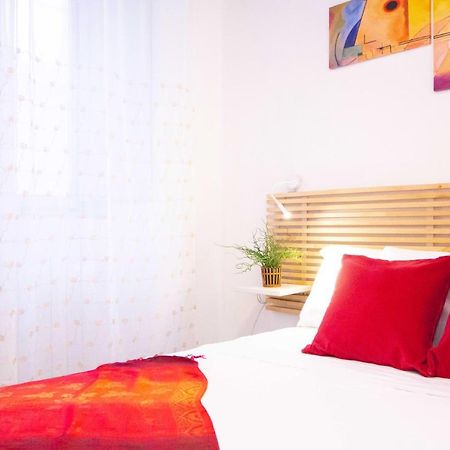 Pisa Tower Apartment Ngoại thất bức ảnh