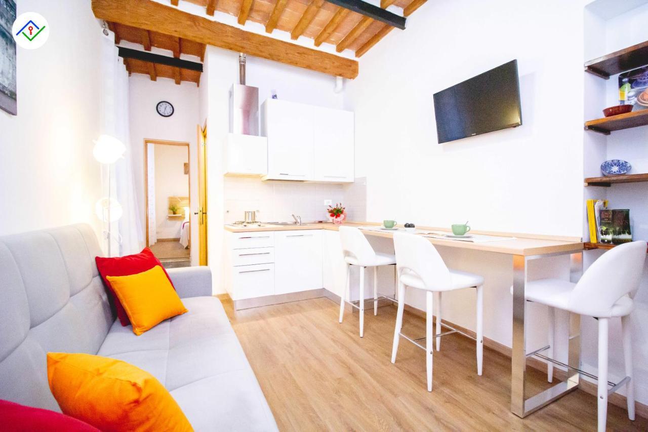 Pisa Tower Apartment Ngoại thất bức ảnh